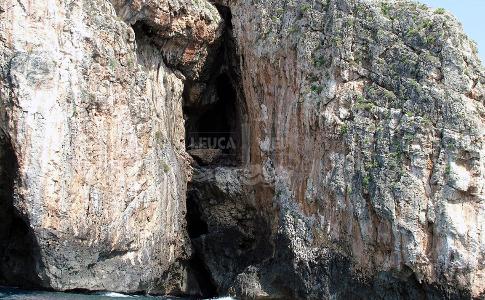 Grotta di Terradico - Itinerario lungo la costa di levante di Leuca
