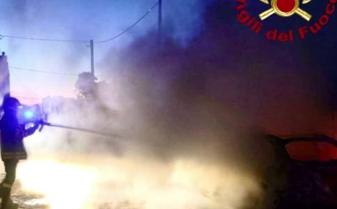 Distrutta da incendio auto Sindaco Castrignano del Capo - Solidarietà Anci Puglia