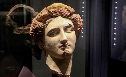 Tour Ninfole - 60 donne alla scoperta del Museo MArTA di Taranto